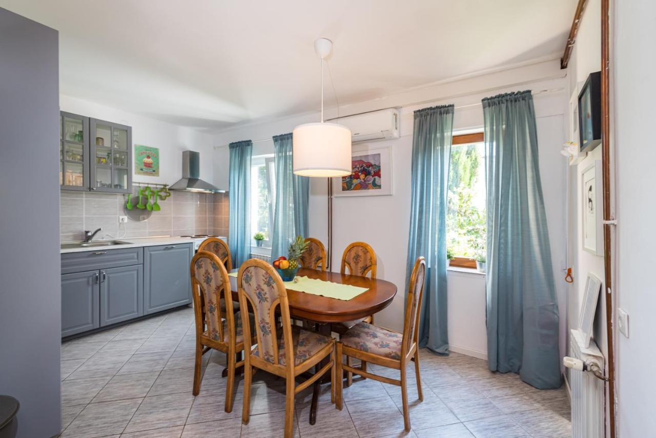 Vacation House Anna 카를로바크 외부 사진