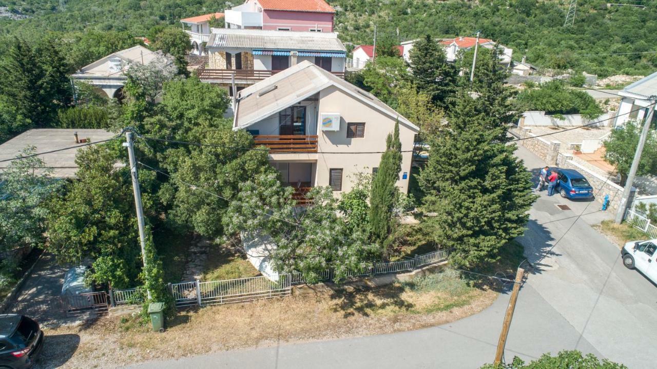 Vacation House Anna 카를로바크 외부 사진