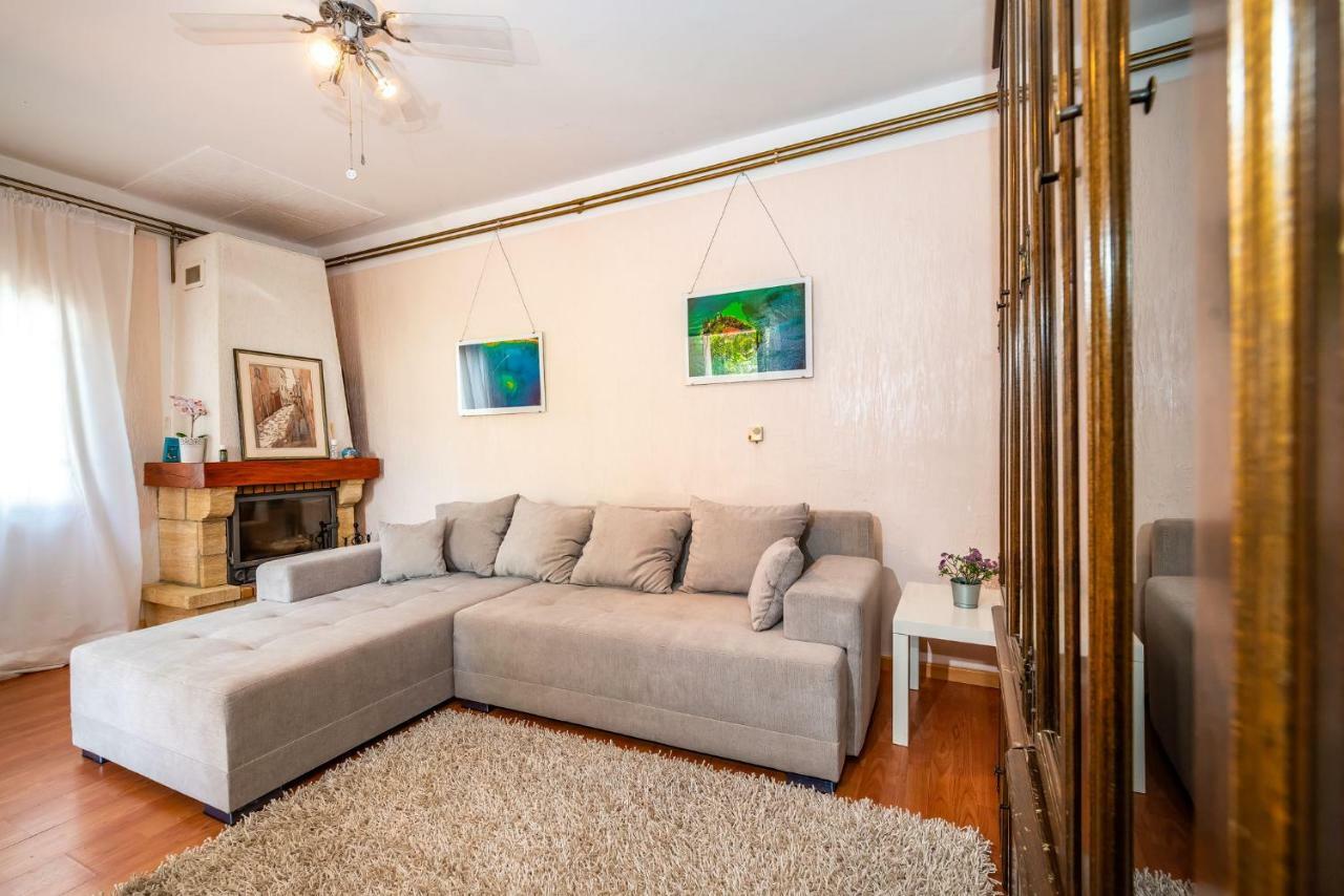 Vacation House Anna 카를로바크 외부 사진